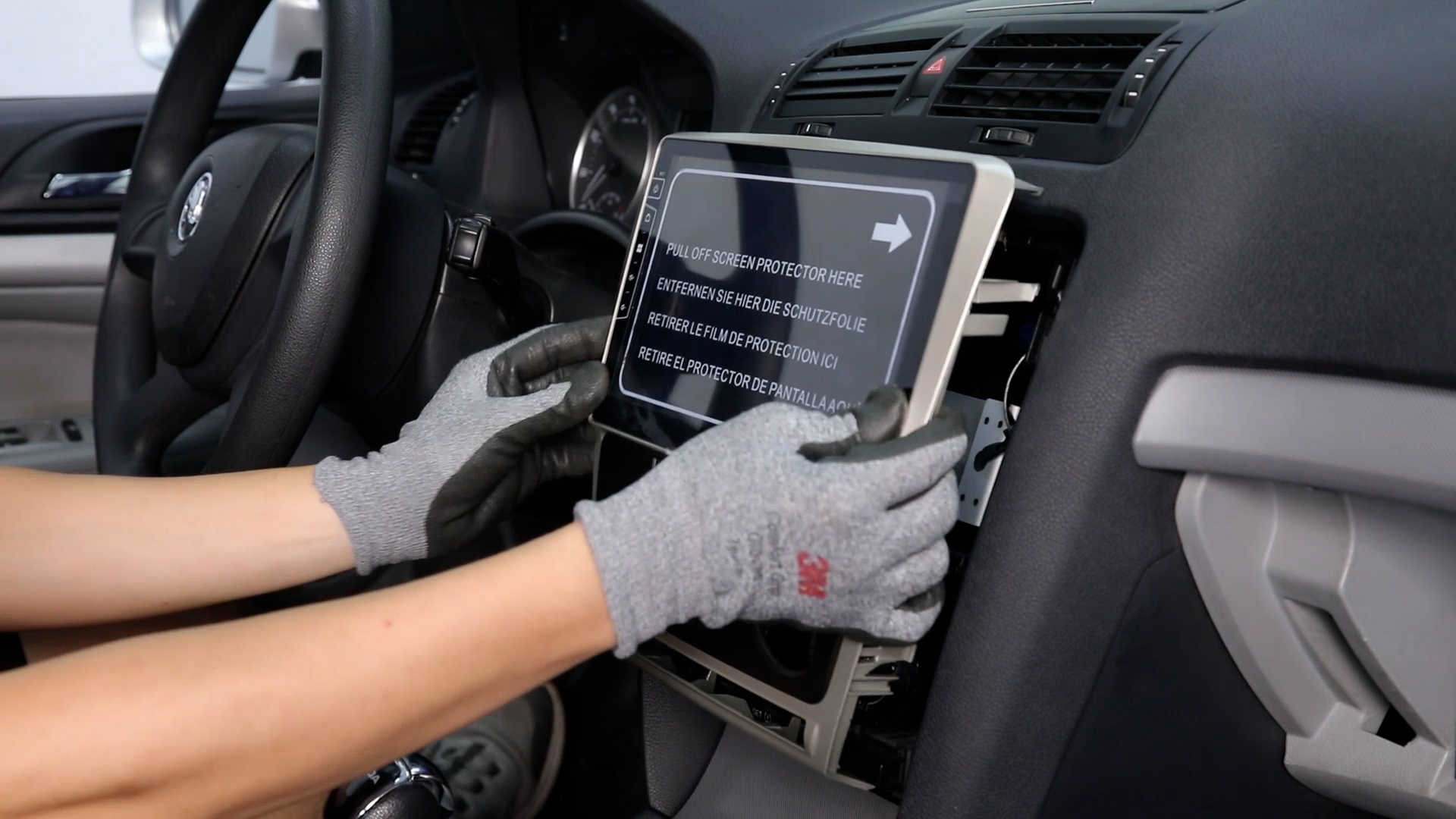 Skoda Octavia II How to install-Dynavin-X-Series Radio Navi